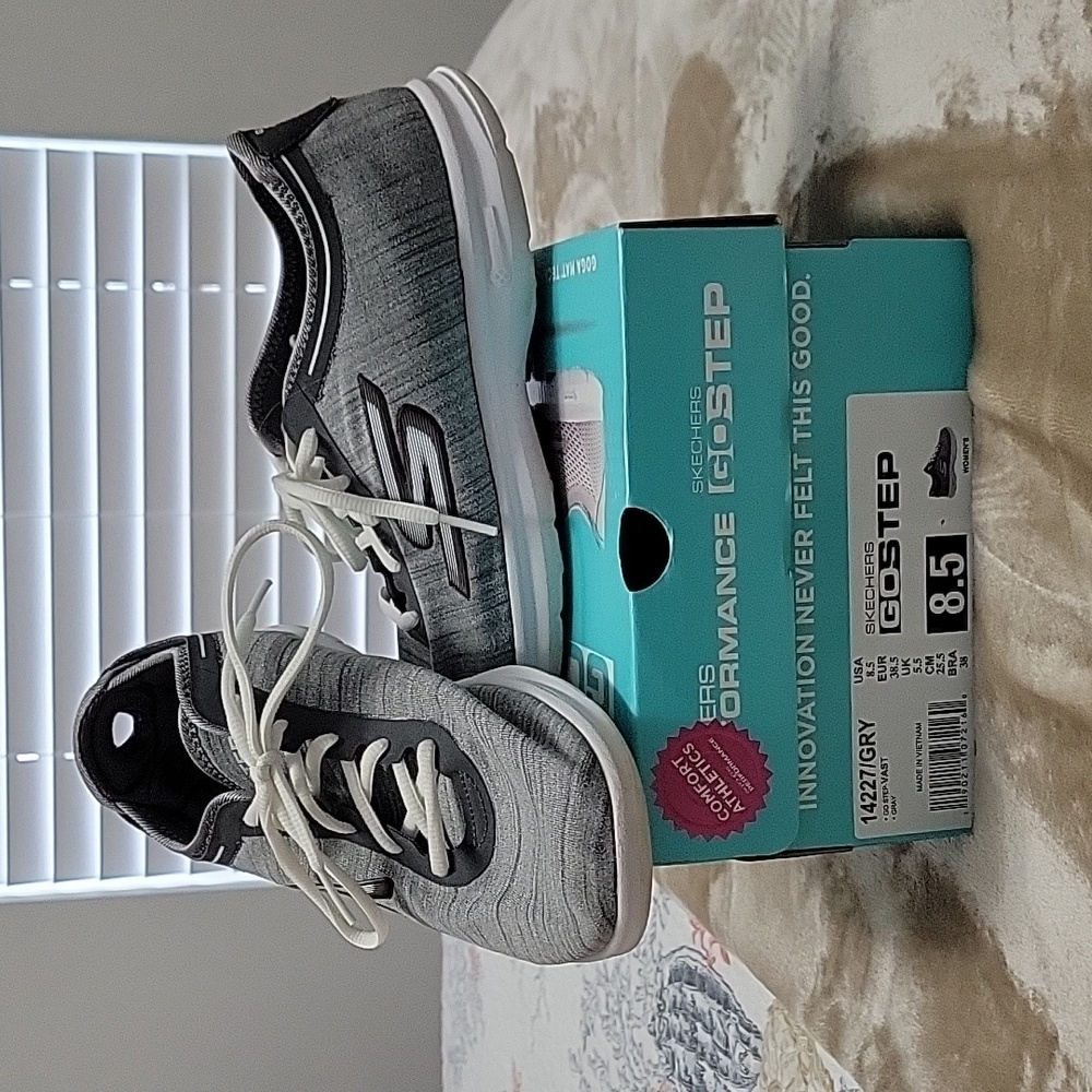 Sketchers go step woman grey size 8.5